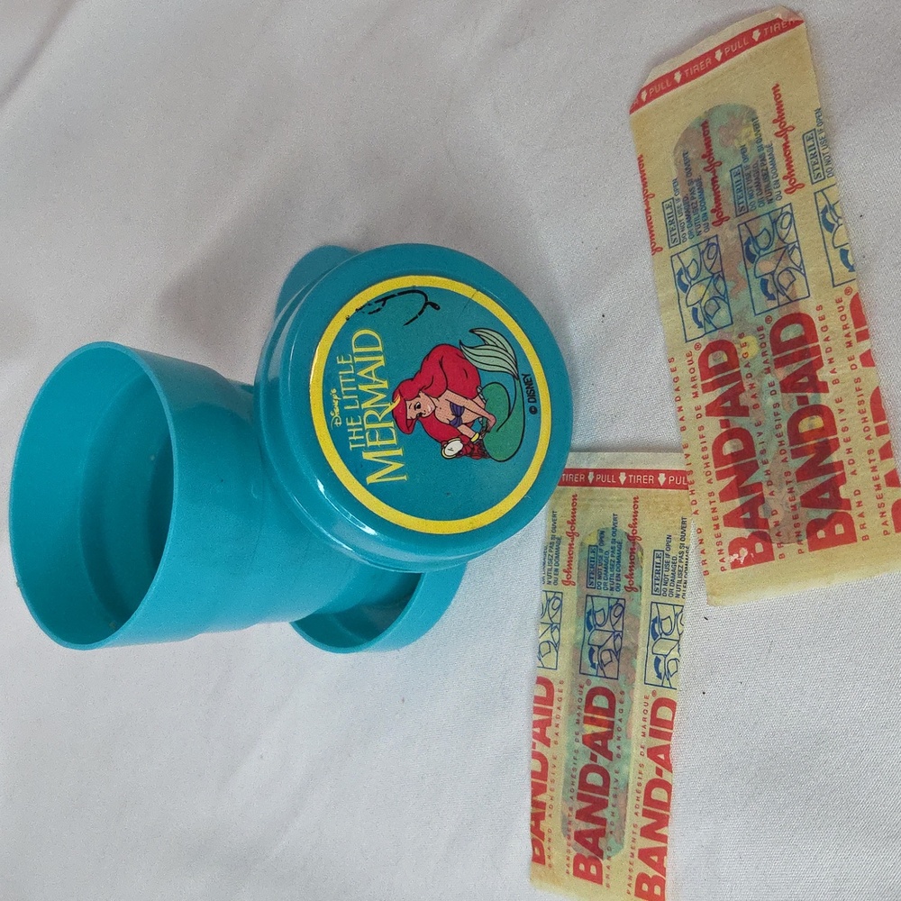 Disney The Little Mermaid Collapsible Cup Pill Holder Lid Bandages Vtg Early 90s